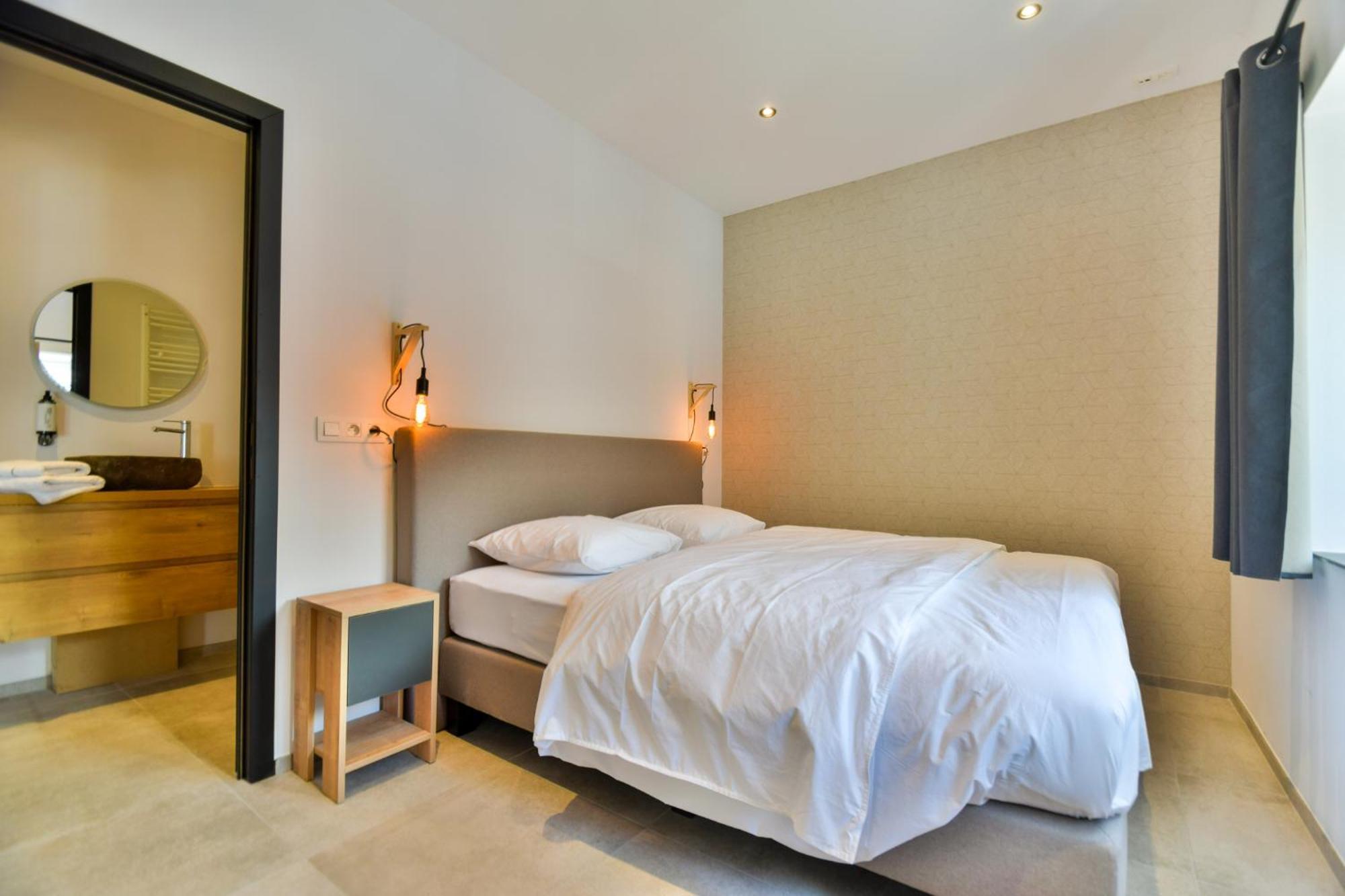 Les Gites De Huy - 3 Gites Dans Le Centre De Huy Exterior photo